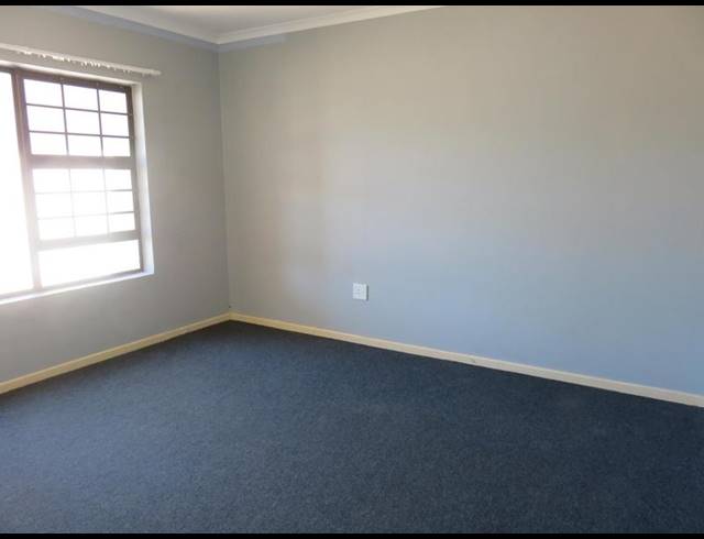 4 BEDROOM HOUSE FOR SALE IN COUNTRY CLUB